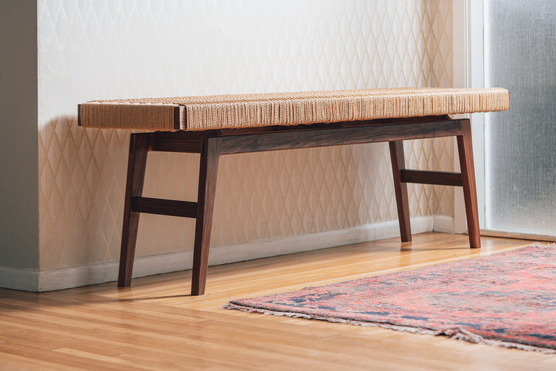 The Jana Entry Bench