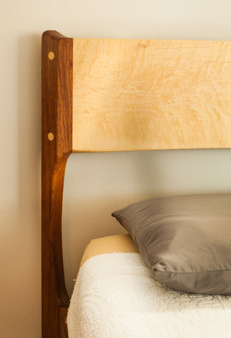 Classic Modern Bed (Danish Mid Century Modern Style Bed)